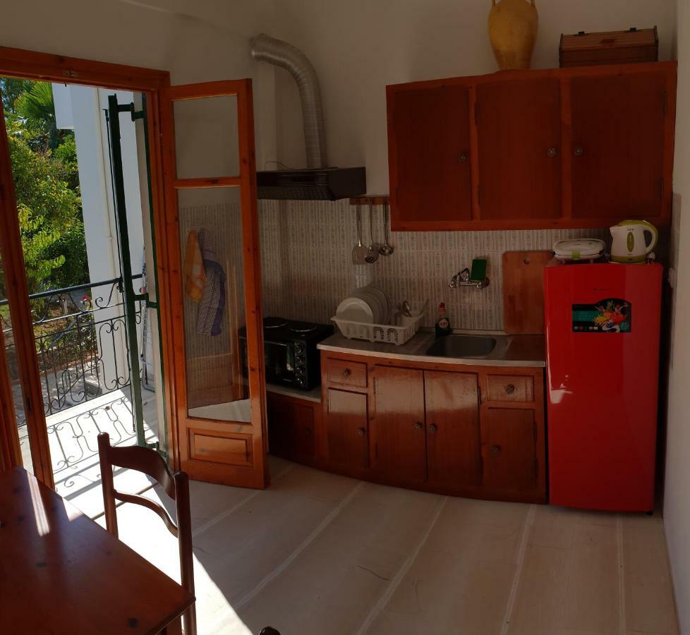Kostas' Garden Roda (Corfu)