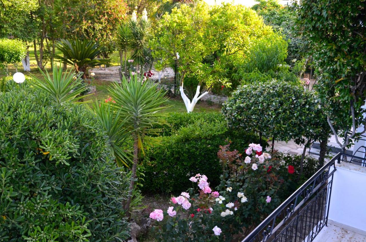 Kostas' Garden Roda (Corfu)