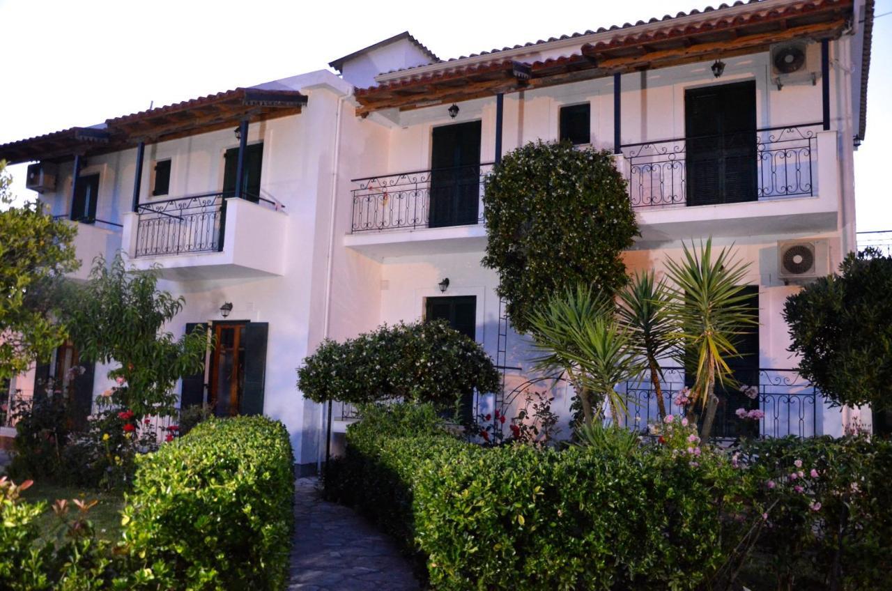 Kostas' Garden Apartment Roda (Corfu)